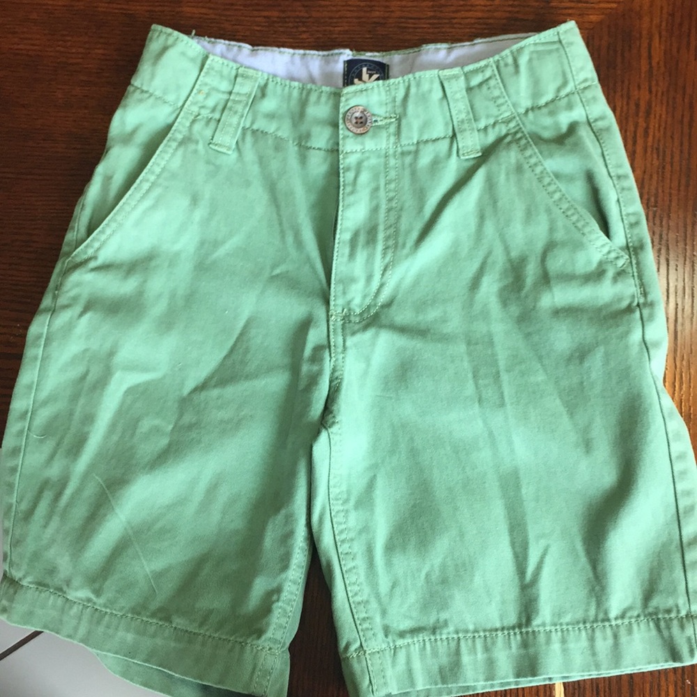 Boys short!!